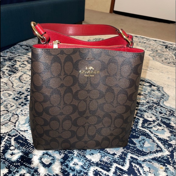 COACH 91512 TOWN BUCKET BAG IN SIGNATURE CANVAS BROWN 1941 RED - Picture 1 of 16